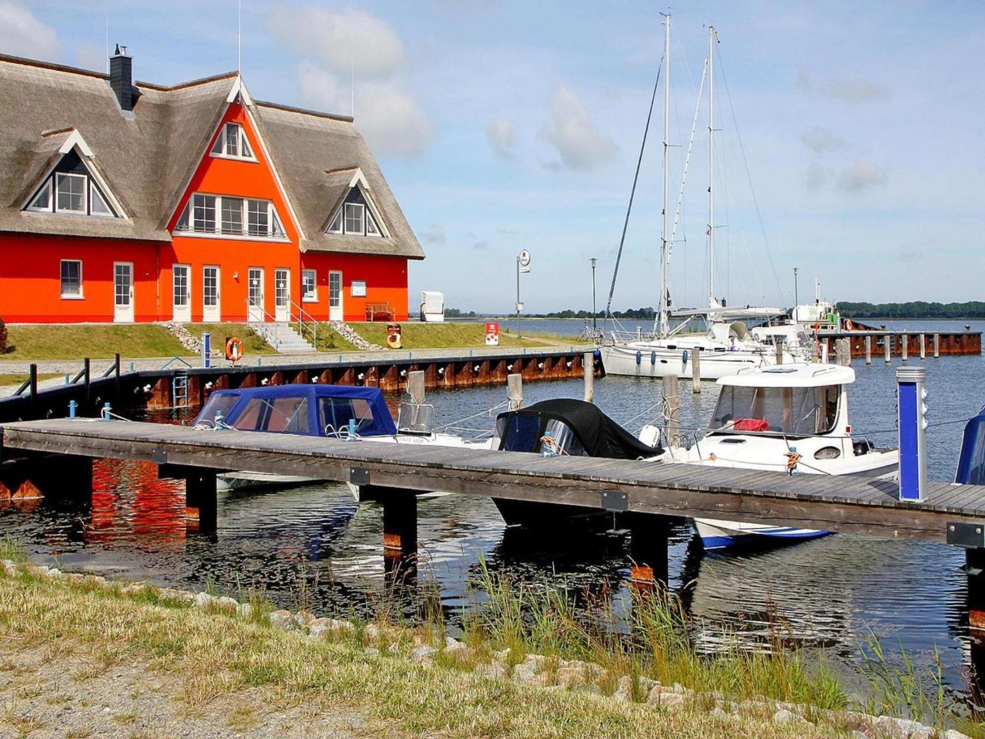 Ferienhaus Lotsenhaus Am Breetzer Bodden In Vieregge 外观 照片