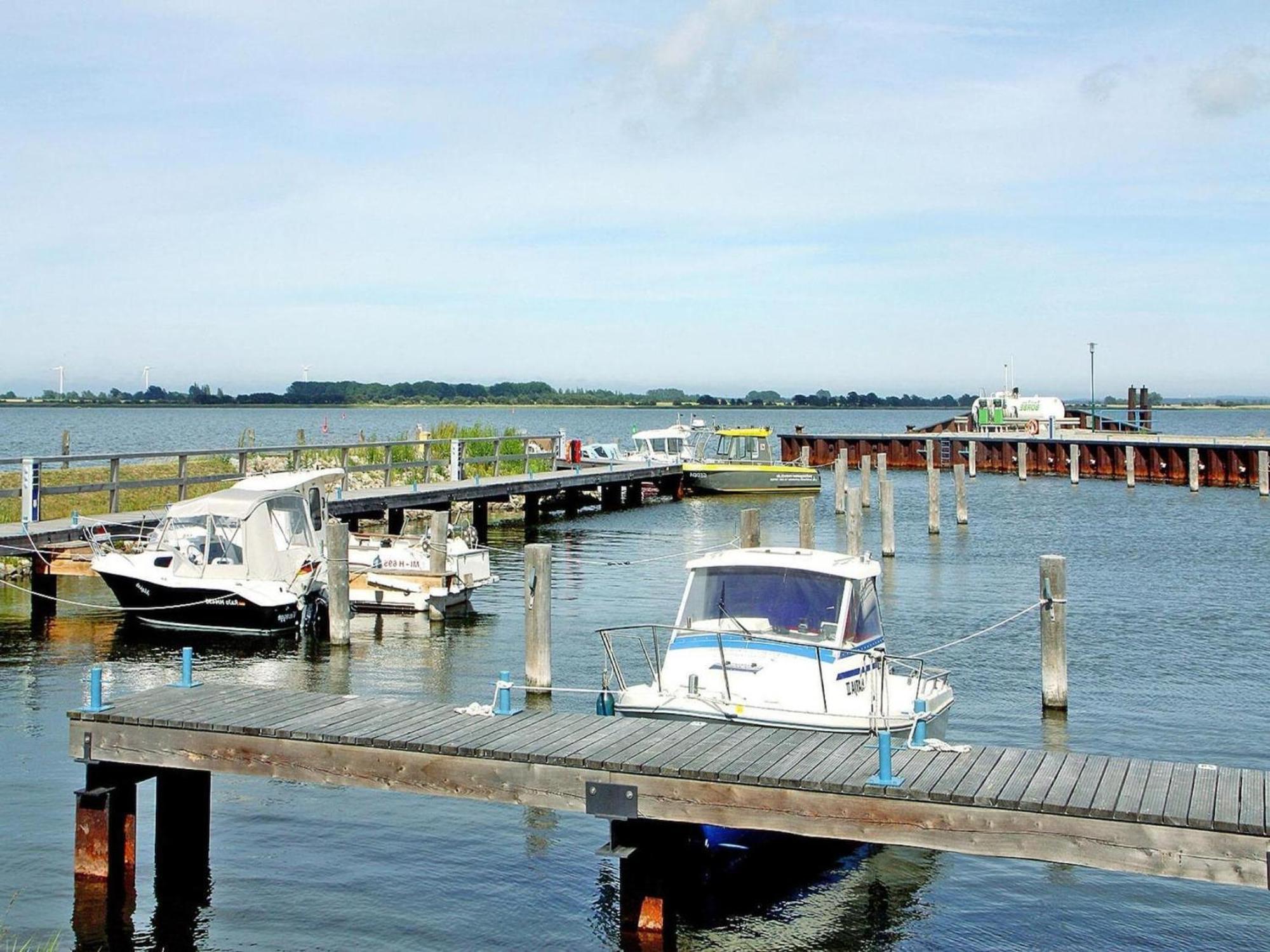 Ferienhaus Lotsenhaus Am Breetzer Bodden In Vieregge 外观 照片